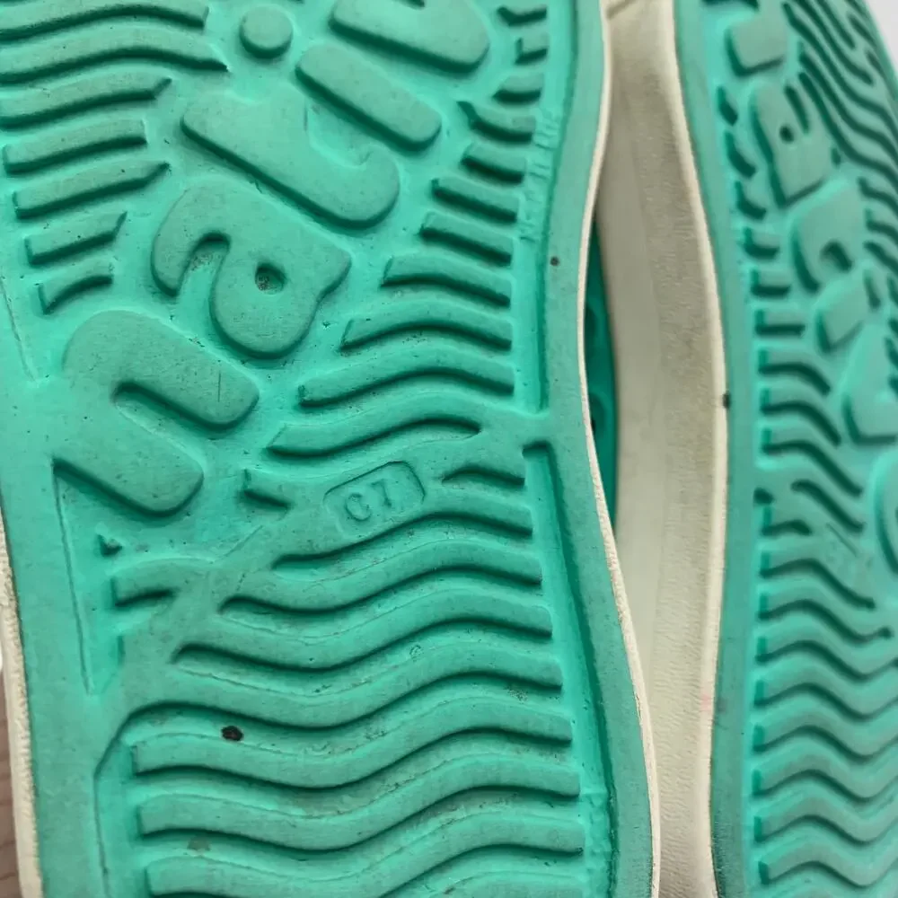 Native Jefferson Childrens 7 Turquoise Water Shoes Sneakers Rubber Beach Outdoor